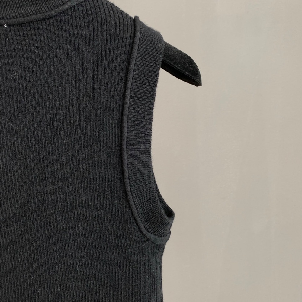 Loewe Black Sleeveless Knit Top with White Emblem - Picture 4 of 8